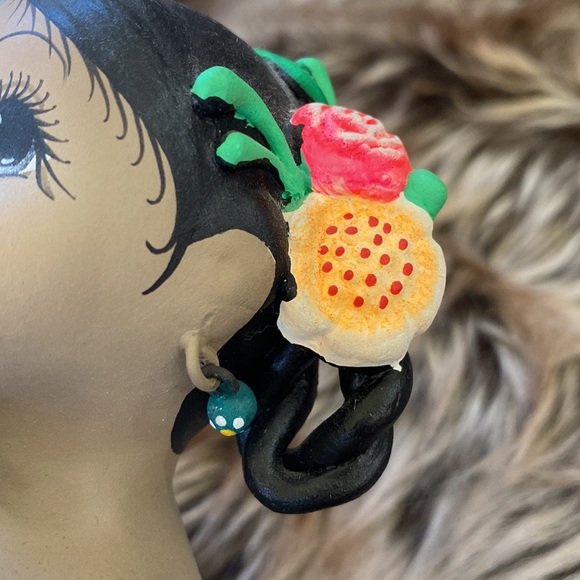 Lupita doll - Picture 8 of 8